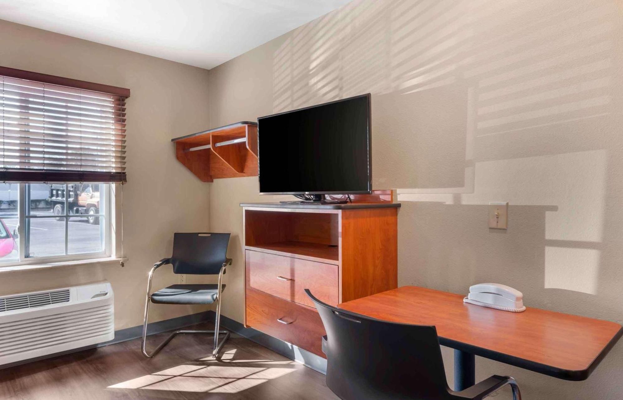Extended Stay America Select Suites - Jacksonville - North ภายนอก รูปภาพ